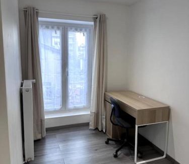 Bourgoin-Jallieu Apartamento | Appartement T4 en Hyper-centre