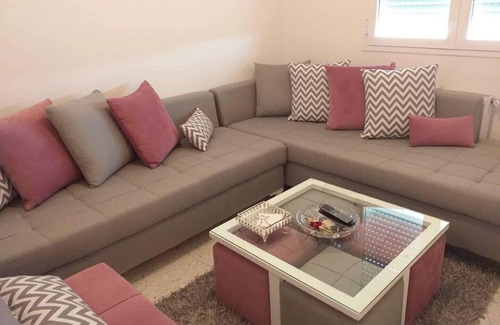 El Aouina Apartamento | Appartementement s + 3 ricamente amueblado en muy hermosa residencia segura.
