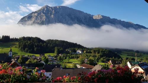 Tauplitz Apartamento | Appartements-Restaurant Schwaiger