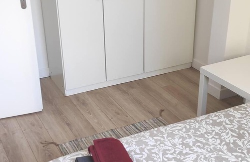 Bois-Colombes Apartamento | Appartemet lumineux calme - Balcon vue Jardin