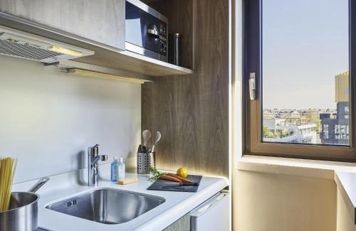 Republique–Point-du-Jour Hotel | AppartHotel Mercure Paris Boulogne
