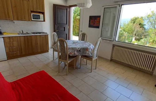 Porto Valtravaglia Apartamento | Appartment Erdgeschoss mit Aussicht auf dem See