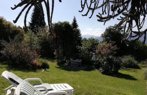 Porto Valtravaglia Apartamento | Appartment Erdgeschoss mit Aussicht auf dem See