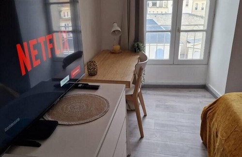 Orleans Apartamento | Appartment- Near Train Station - Free Parking