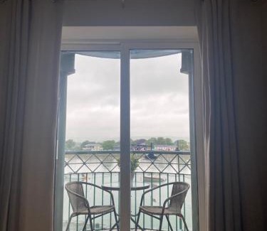 Dungarvan Apartamento | Appartment with sea view