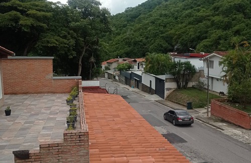 Chacao Casa | APPENDIX 159: 🌿 Intimate refuge in Caracas: calm, design and hospitality with soul.