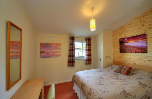 West Laroch Cabina | Appin Holiday Homes -Caravans, Lodges, Shepherds Hut and Train Carriage stays