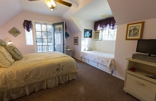 Ahwahnee Cama Y Desayuno | Apple Blossom Inn