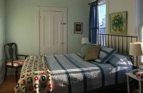 Lunenburg County Cabaña | Apple Cove Cottage