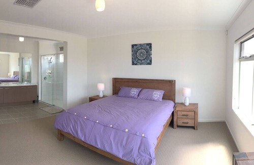 Point Cook Casa | Apple House Point Cook
