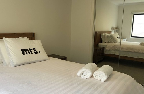 Point Cook Casa | Apple House Upper Point Cook