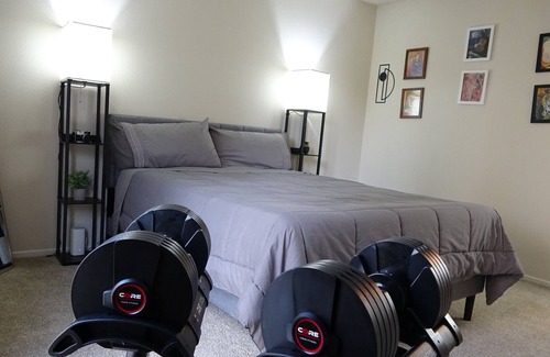 Santa Clara Apartamento | Apple, Levi's -Therapeutic Wellness Hub - Romantic or Family or Leisure or Work!