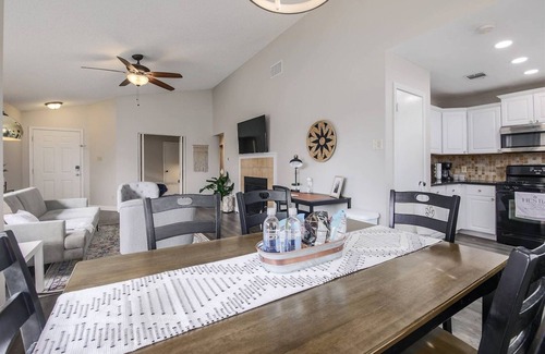 Milwood Casa | Hestia: Extended Stay Chic Retreat N. Austin