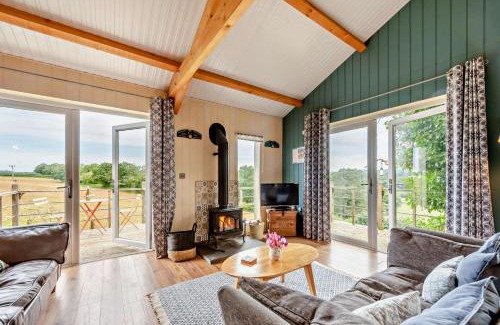 Dre-fach Felindre Casa | Apple Shack