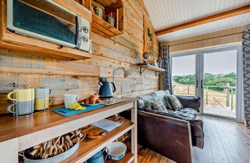 Dre-fach Felindre Casa | Apple Shack