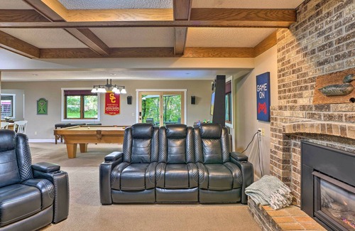Apple Valley Casa | Apple Valley Guest Suite: Forest Views & Pool