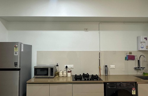 Thane West Apartamento | Appointment With Lake view Thane