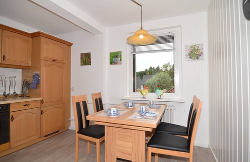 Geltow Apartamento | aproximadamente Apartamento de 70m2, con balcón, nuevo u. Mobiliario moderno, bosque u. cerca de la playa
