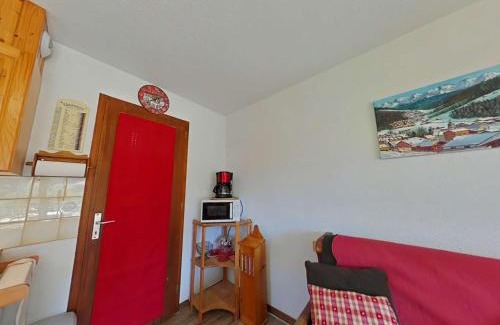 Le Grand-Bornand Apartamento | Appt 2 pièces, 6 couchages, 900m télécabine, parking - FR-1-241-52