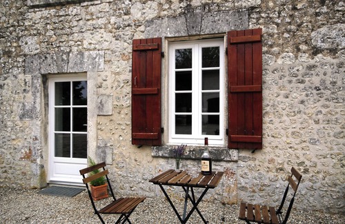 Challignac Apartamento | Appt for 2 people in a small village to discover the cognac region