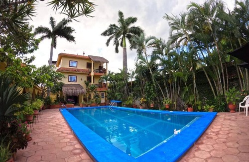 Colonia Independencia Apartamento | Apartamento para 2 personas con balcón y vistas al atardecer y a la piscina