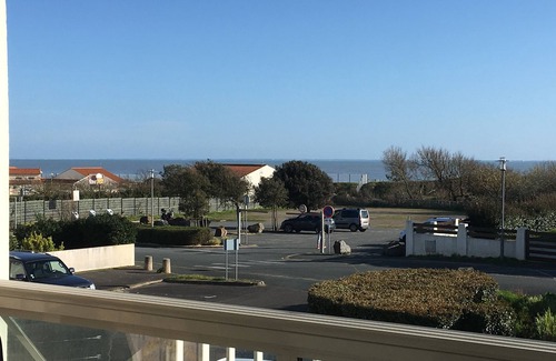 La Tranche-sur-Mer Apartamento | Vista al mar de cita al pie del faro de cuello grouin. La rebanada en el mar