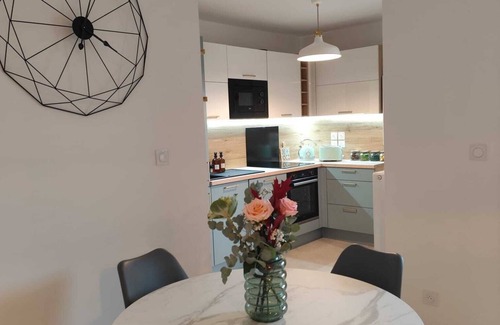 Montmerle-sur-Saone Apartamento | Appt T3 65m2, sleeps 6, Montmerle Centre, Bord de Saône