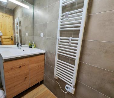Peyragudes Apartamento | Appt T3 bord du lac avec jardin