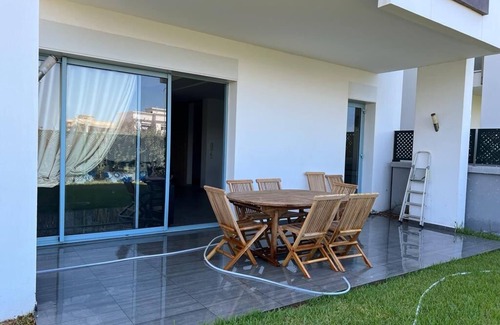 Cherrat Apartamento | Appt with garden level 200m2,EDEN ISLAND, beach, swimming pools, security.