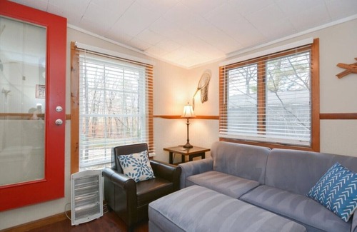 Laconia Apartamento | Apres House – Sleeps 12 in Heart of Lakes Region!
