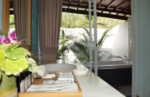 Khao Lak Complejo | APSARA Beachfront Resort and Villa
