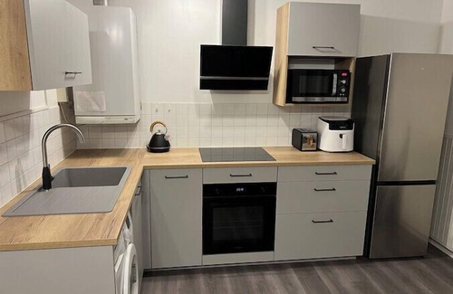 La Madeleine-Bellevue Apartamento | Apt 1 bedroom 10 min from the historic center