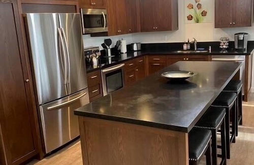 Carpinteria Apartamento | Luminoso y espacioso apartamento de lujo a 200 yardas de la playa