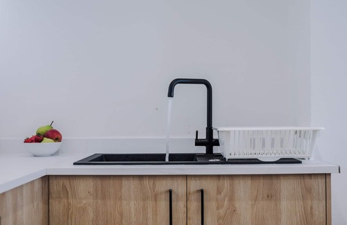 Trafford Apartamento | Apt 2 Causeway · Modern & Spacious Flat in Town| Pass the Keys