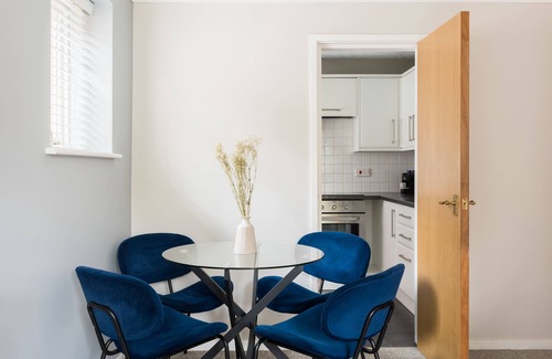 Leamington Spa Apartamento | Apt 2 Chestnut Court - Leamington Spa