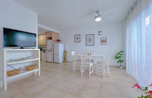 Blanes Apartamento | Apt. 2 pax a 200 m de la playa, wifi gratis - Blanes . Vivalidays Angels.
