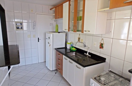 Praia do Morro Apartamento | Apt 2 habitaciones con baño y conexión Wi-Fi, cerca de la playa Centro de compras