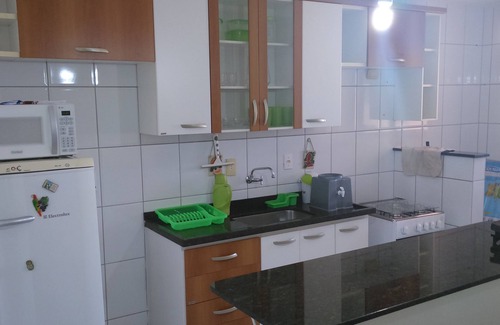Praia do Morro Apartamento | Apt 2 habitaciones con baño y conexión Wi-Fi, cerca de la playa Centro de compras