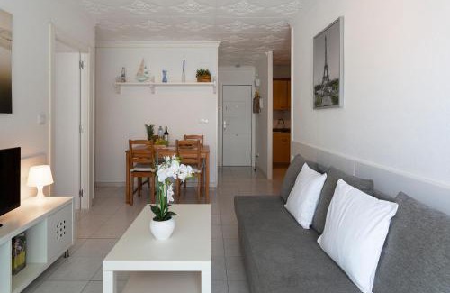 Blanes Apartamento | Apt 200 meters from the beach id