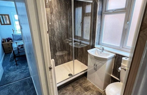 Brackley Apartamento | Apt 3: Comfortable private flat