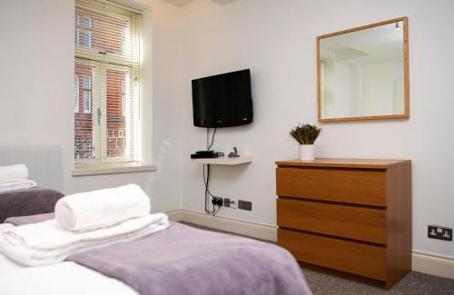 London City Centre Apartamento | Apt 3, Trafalgar Sq Duplex, 3rd & 4th floor by Indigo Flats