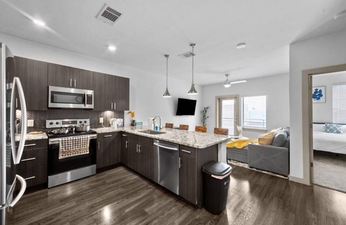 McKinney Apartamento | Apt 335 · Luxury 2Bd Queen Unit | Free Parking |Hwy121| TPC