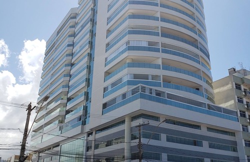 Praia do Morro Apartamento | Apt Beira Mar.luxo, w / 3 Rooms / 1 suite, w / 2 Garage