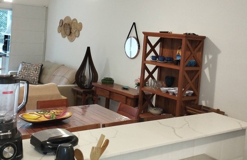 Praia da Enseada Apartamento | Apt Condominium in Enseada, Air cond, swimming pool, 100 m from the sea
