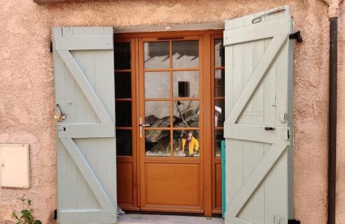 La Valette-du-Var Apartamento | Apt de charme au cœur du village