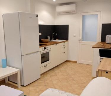 La Valette-du-Var Apartamento | Apt de charme au cœur du village