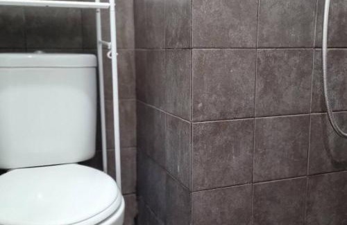 Rawasari Apartamento | Apt Green Pramuka 2BR Tower B With Wi-Fi and Pool by DEprop