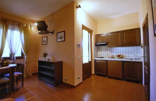 Castelfranco di Sopra Apartamento | Rigoletto - Residence Casa Lama - Apartamento de dos habitaciones con vistas a la terraza