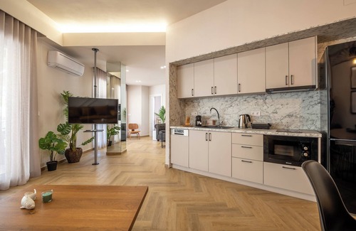 Monastiraki Apartamento | Apt in Monastiraki with balcony and Acropolis view