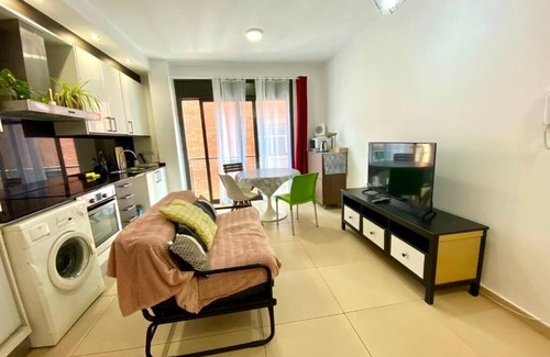 Terrassa Apartamento | Aptos. en TERRASSA a 24 Kms de Barcelona. 4/6/8 pers/apto.